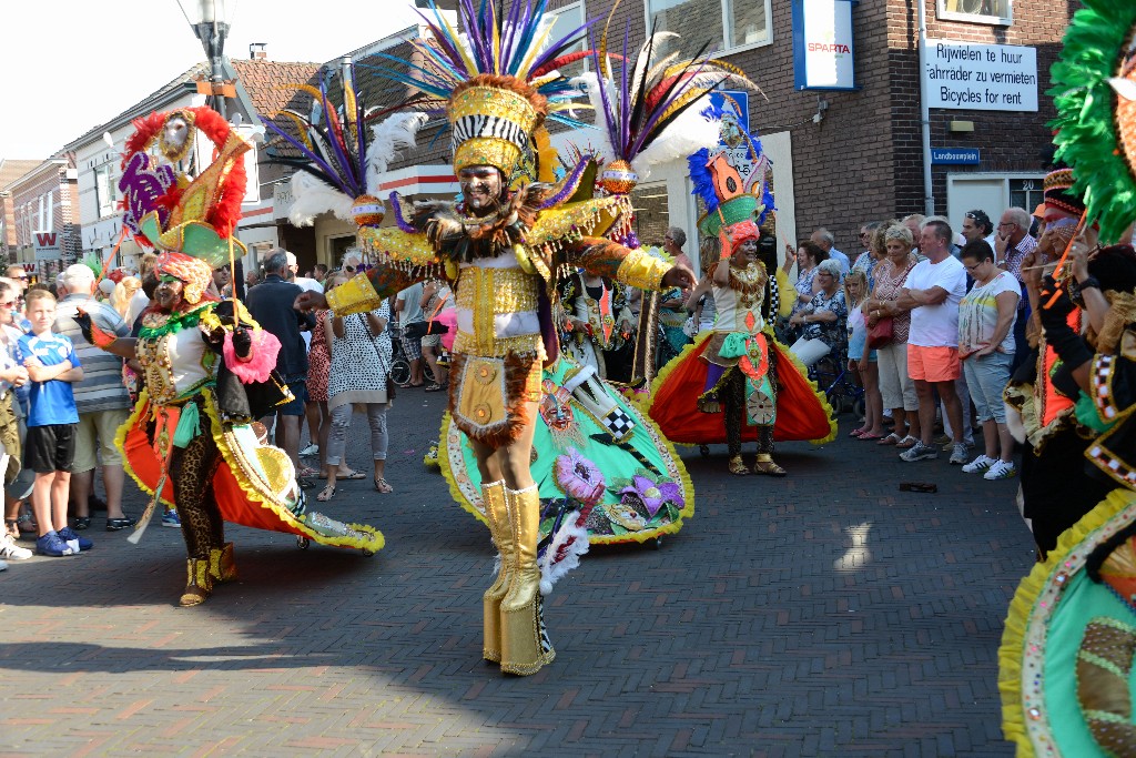 ../Images/Zomercarnaval Noordwijkerhout 2016 189.jpg